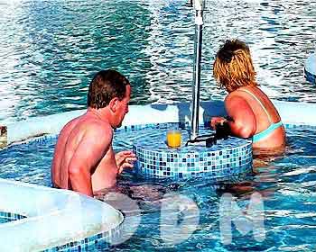 JB03POOLS019